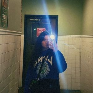 Meet your Posher, Sara